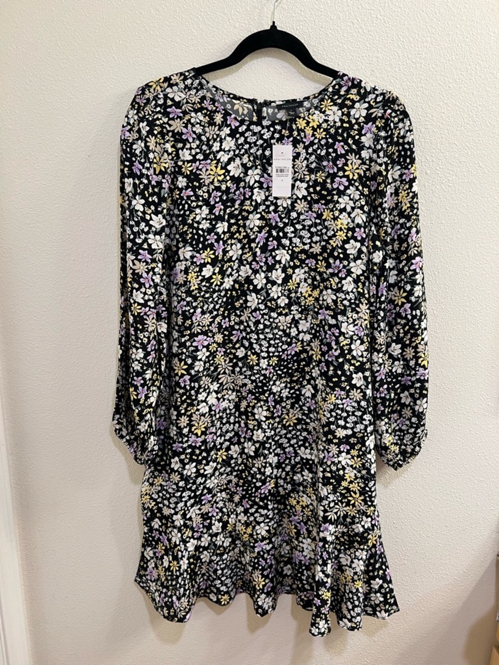 NWT Ann Taylor Women's Flounce Floral Long Sleeve Shift Dress Back Zipper Size 4 - Picture 2 of 5